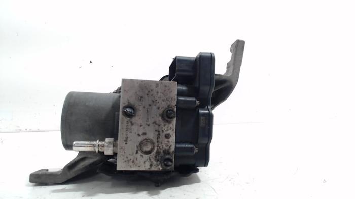 ABS Pomp van een Renault Zoe 2013