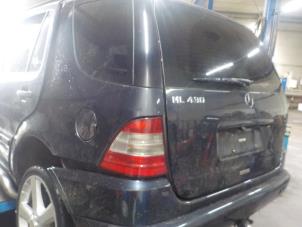 Versnellingsbak van een Mercedes ML-Klasse 1999