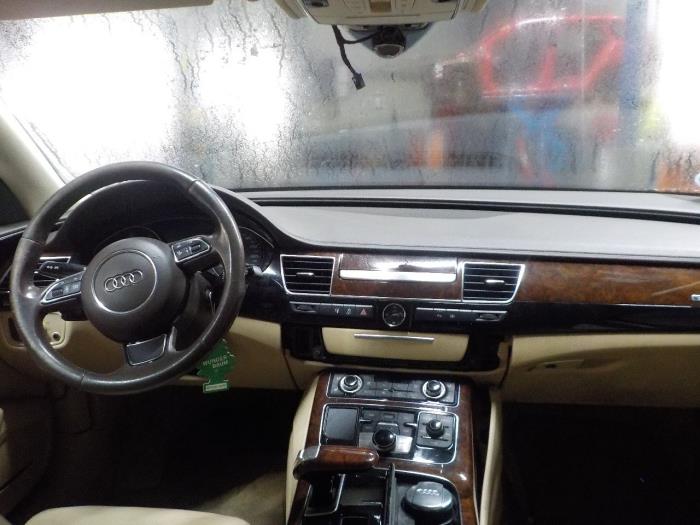 Computer Body Control van een Audi A8 2010