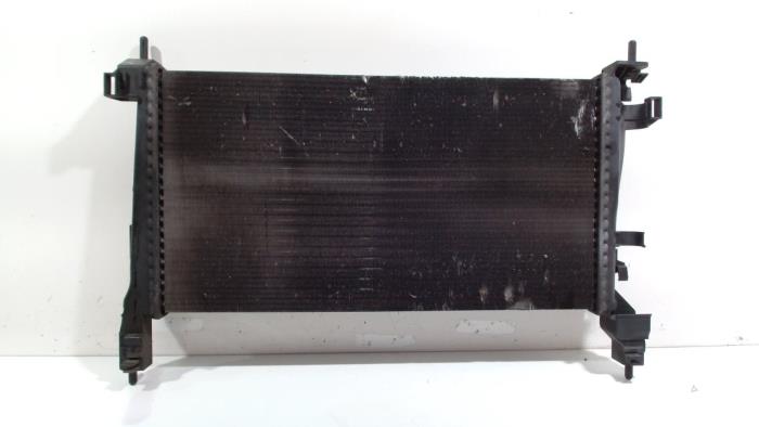 Gebruikte Radiateur Citroen Nemo Prijs € 30,00 Margeregeling aangeboden door Van der Ven Autorecycling B.V.