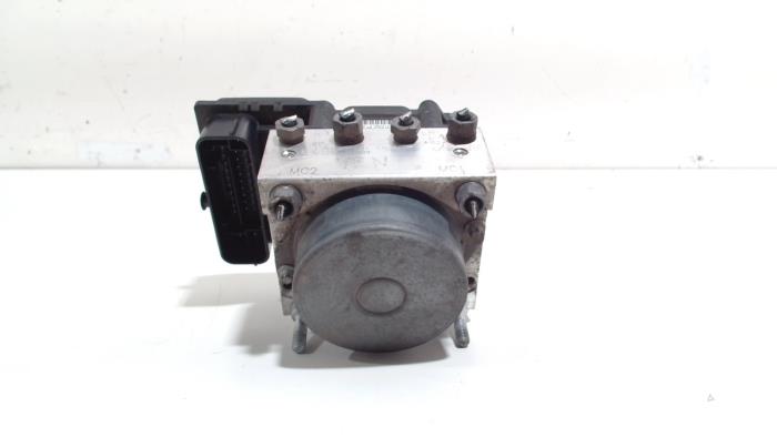 Gebruikte ABS Pomp Citroen Nemo Prijs € 65,00 Margeregeling aangeboden door Van der Ven Autorecycling B.V.
