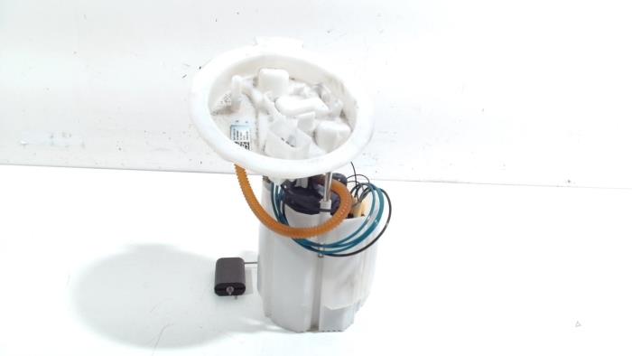 Gebruikte Tank element Pomp Mini Mini Prijs € 120,00 Margeregeling aangeboden door Van der Ven Autorecycling B.V.
