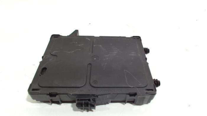 Gebruikte Computer Diversen Renault Megane Prijs € 100,00 Margeregeling aangeboden door Van der Ven Autorecycling B.V.