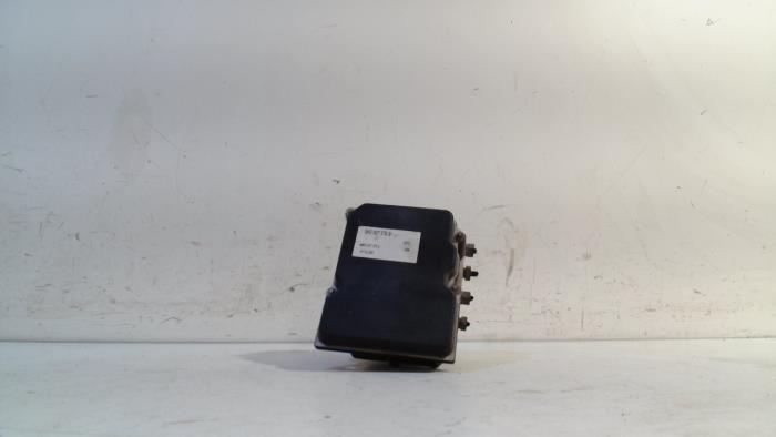 Gebruikte ABS Pomp Audi A4 Prijs € 100,00 Margeregeling aangeboden door Van der Ven Autorecycling B.V.