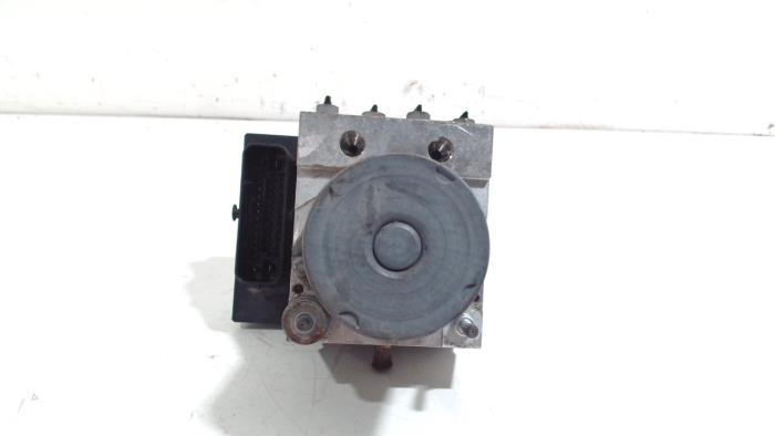 Gebruikte ABS Pomp Citroen C4 Grand Picasso Prijs € 80,00 Margeregeling aangeboden door Van der Ven Autorecycling B.V.