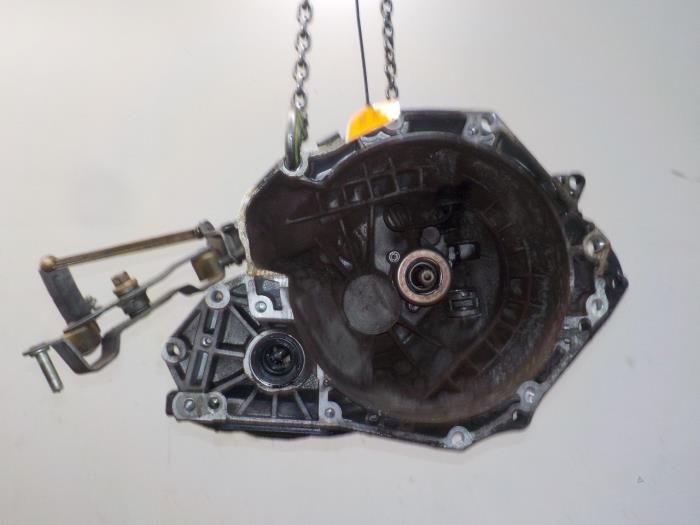Gebruikte Versnellingsbak Opel Corsa Prijs € 74,99 Margeregeling aangeboden door Van der Ven Autorecycling B.V.