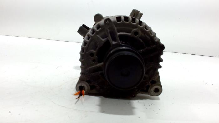 Gebruikte Dynamo Peugeot 407 Prijs € 65,00 Margeregeling aangeboden door Van der Ven Autorecycling B.V.