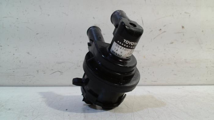Gebruikte Waterpomp Toyota Funcruiser Prijs € 95,00 Margeregeling aangeboden door Van der Ven Autorecycling B.V.