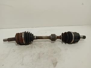 Gebruikte Steekas links-voor Kia Magentis Prijs € 55,00 Margeregeling aangeboden door Van der Ven Autorecycling B.V.