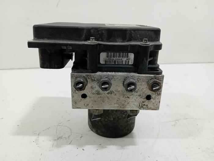Gebruikte ABS Pomp Citroen C5 Prijs € 110,00 Margeregeling aangeboden door Van der Ven Autorecycling B.V.