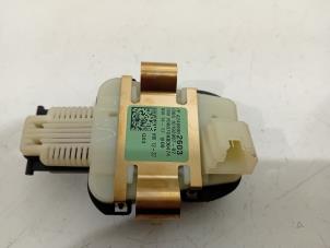 Gebruikte Regensensor Mercedes A-Klasse Prijs € 40,00 Margeregeling aangeboden door Van der Ven Autorecycling B.V.