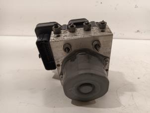 Gebruikte ABS Pomp Opel Adam Prijs € 55,00 Margeregeling aangeboden door Van der Ven Autorecycling B.V.