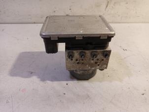 Gebruikte ABS Pomp Mercedes C-Klasse Prijs € 305,00 Margeregeling aangeboden door Van der Ven Autorecycling B.V.