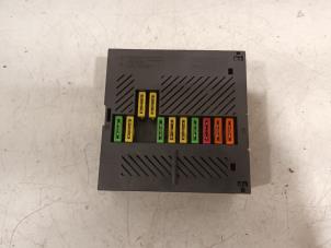 Gebruikte Zekeringkast BMW 7-Serie Prijs € 150,00 Margeregeling aangeboden door Van der Ven Autorecycling B.V.