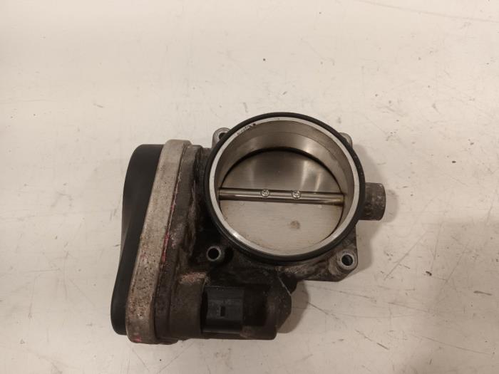 Gebruikte Gasklephuis BMW 7-Serie Prijs € 95,00 Margeregeling aangeboden door Van der Ven Autorecycling B.V.