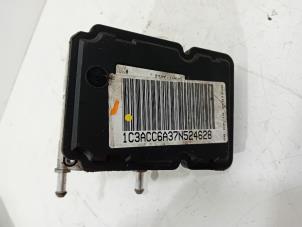 Gebruikte ABS Pomp Chrysler Sebring Prijs € 160,00 Margeregeling aangeboden door Van der Ven Autorecycling B.V.