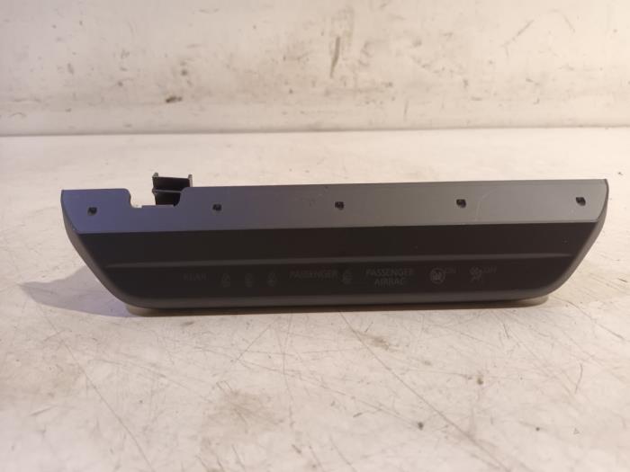 Gebruikte Computer Diversen Mazda 3 Prijs € 25,00 Margeregeling aangeboden door Van der Ven Autorecycling B.V.