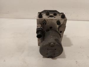 Gebruikte ABS Pomp BMW 7-Serie Prijs € 355,00 Margeregeling aangeboden door Van der Ven Autorecycling B.V.