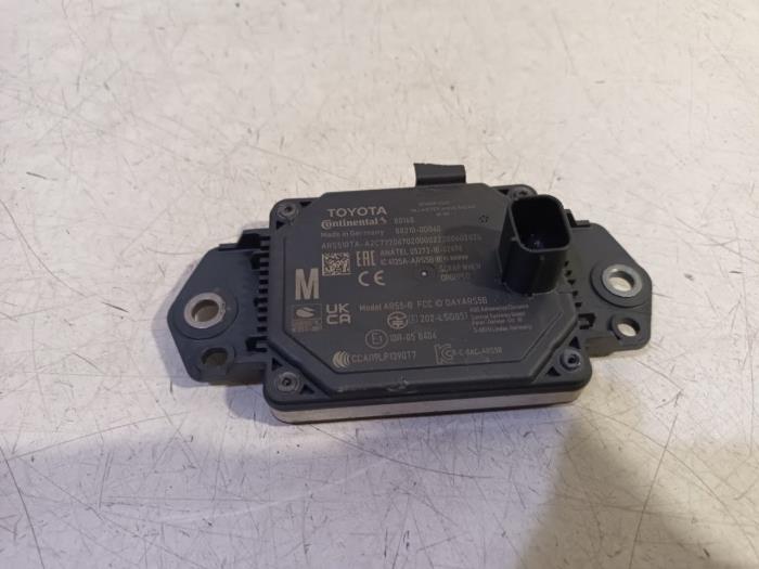 Gebruikte Cruise control sensor Mazda 2 Hybrid Prijs € 210,00 Margeregeling aangeboden door Van der Ven Autorecycling B.V.