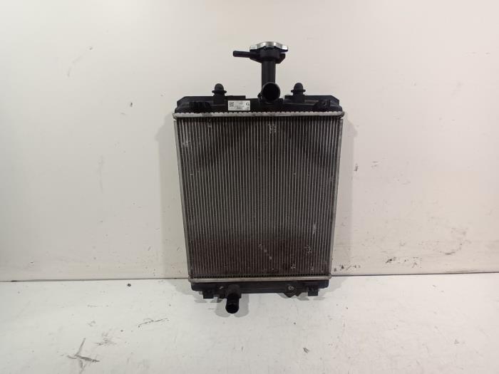 Gebruikte Radiateur Peugeot 108 Prijs € 20,00 Margeregeling aangeboden door Van der Ven Autorecycling B.V.