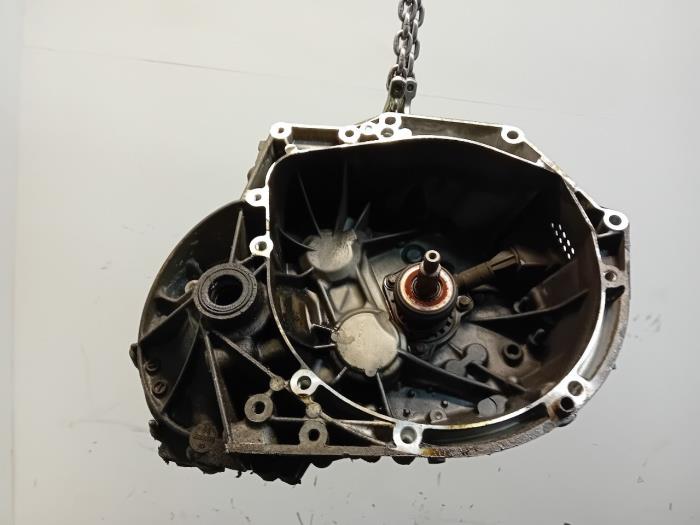 Gebruikte Versnellingsbak Peugeot 5008 Prijs € 249,99 Margeregeling aangeboden door Van der Ven Autorecycling B.V.