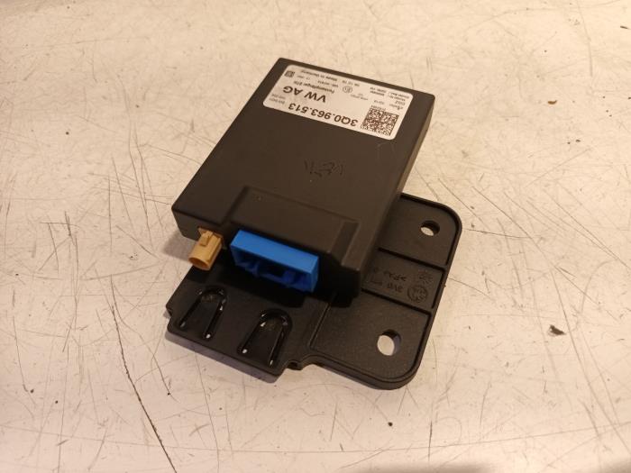 Computer Kachel van een Skoda Superb 2016