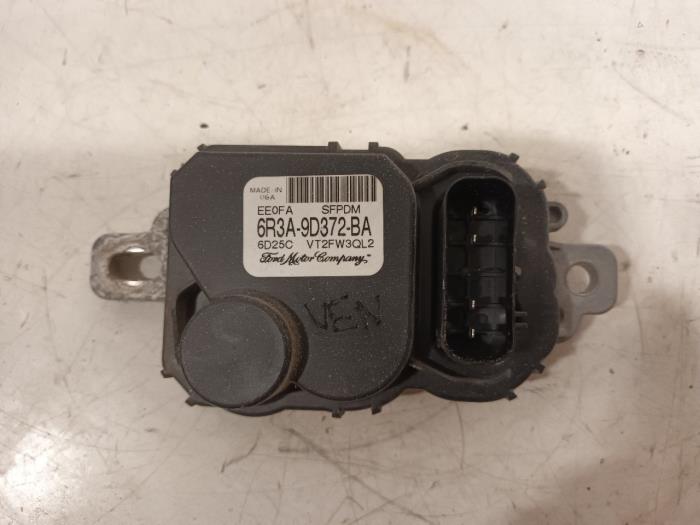 Gebruikte Computer Diversen Ford Usa Mustang Prijs € 40,00 Margeregeling aangeboden door Van der Ven Autorecycling B.V.