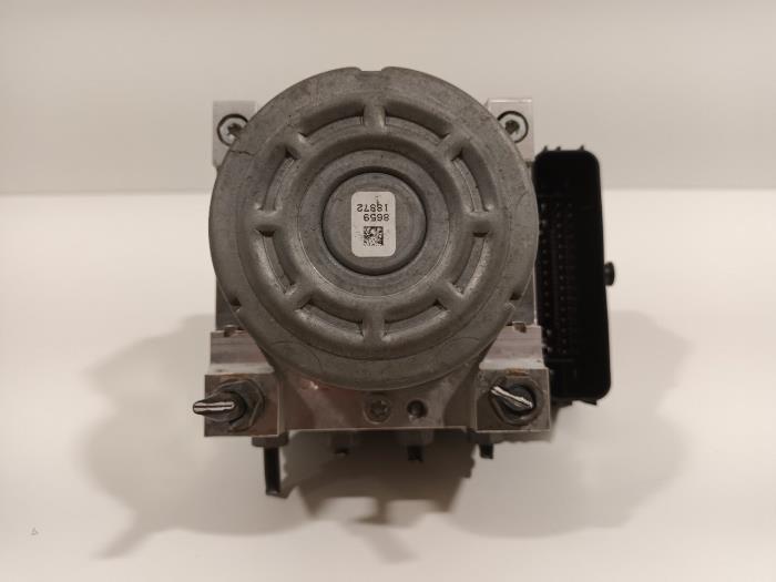 Gebruikte ABS Pomp Volkswagen E-Golf Prijs € 65,00 Margeregeling aangeboden door Van der Ven Autorecycling B.V.