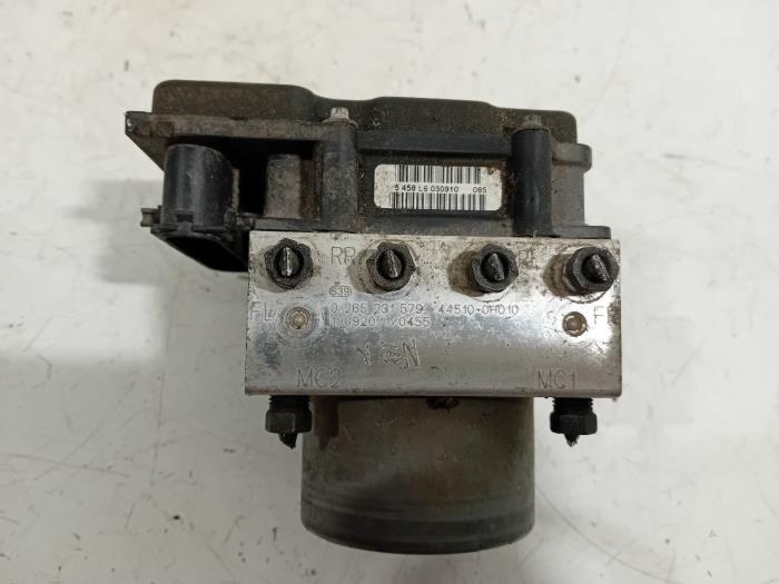 Gebruikte ABS Pomp Peugeot 107 Prijs € 45,00 Margeregeling aangeboden door Van der Ven Autorecycling B.V.