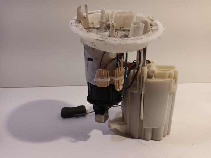 Gebruikte Tank element Pomp Audi A5 Prijs € 80,00 Margeregeling aangeboden door Van der Ven Autorecycling B.V.