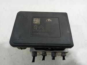 Gebruikte ABS Pomp Peugeot 2008 Prijs € 155,00 Margeregeling aangeboden door Van der Ven Autorecycling B.V.