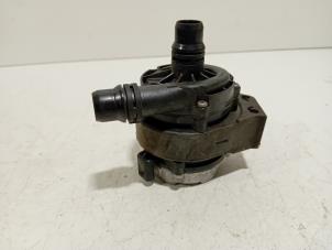 Gebruikte Koelvloeistof pomp DS Automobiles DS3 Crossback Prijs € 65,00 Margeregeling aangeboden door Van der Ven Autorecycling B.V.