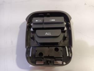 Gebruikte Computer Diversen Renault Scenic Prijs € 45,00 Margeregeling aangeboden door Van der Ven Autorecycling B.V.