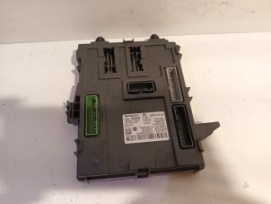 Gebruikte Computer Body Control Renault Scenic Prijs € 195,00 Margeregeling aangeboden door Van der Ven Autorecycling B.V.