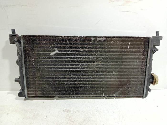Gebruikte Radiateur Seat Ibiza Prijs € 55,00 Margeregeling aangeboden door Van der Ven Autorecycling B.V.