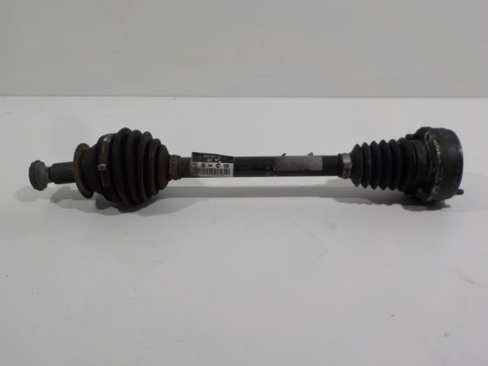 Gebruikte Aandrijfas links-voor Seat Ibiza Prijs € 25,00 Margeregeling aangeboden door Van der Ven Autorecycling B.V.