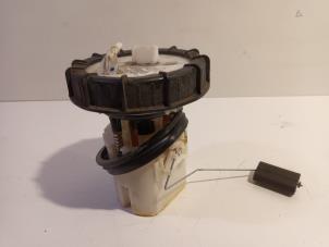 Gebruikte Tank element Pomp Ford Fiesta Prijs € 30,00 Margeregeling aangeboden door Van der Ven Autorecycling B.V.