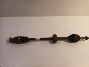 Gebruikte Aandrijfas rechts-voor Dacia Sandero Prijs € 45,00 Margeregeling aangeboden door Van der Ven Autorecycling B.V.