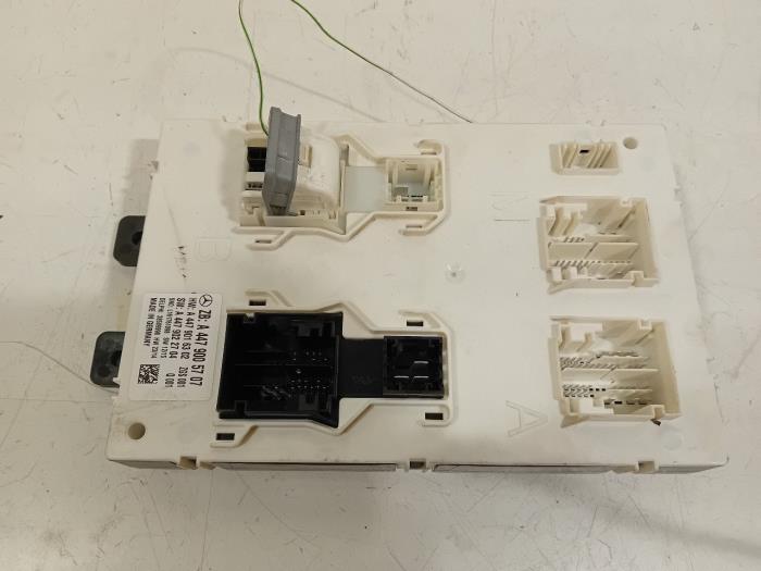 Gebruikte Bodycontrol Module Mercedes Vito Prijs € 145,00 Margeregeling aangeboden door Van der Ven Autorecycling B.V.