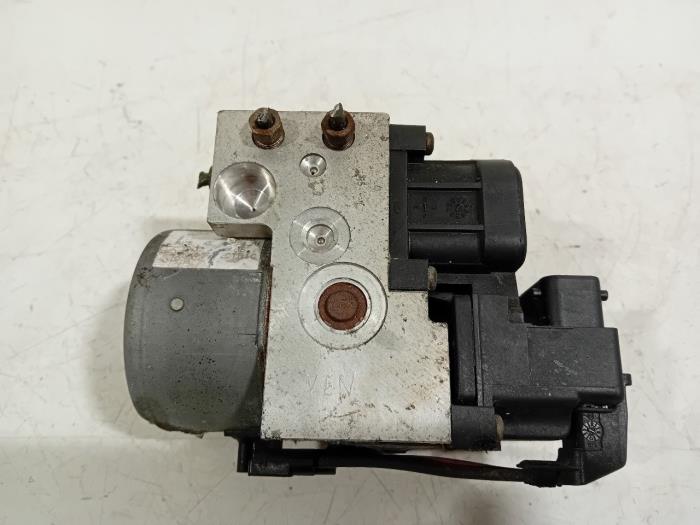 Gebruikte ABS Pomp Honda Civic Prijs € 55,00 Margeregeling aangeboden door Van der Ven Autorecycling B.V.