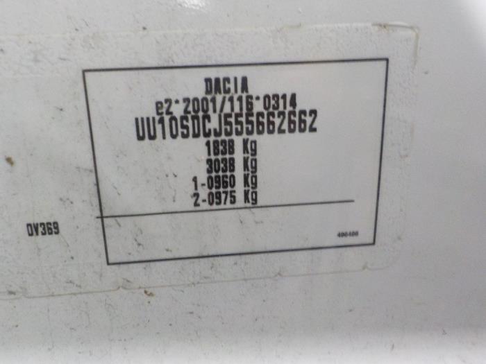 Aandrijfas links-voor van een Dacia Dokker 2016