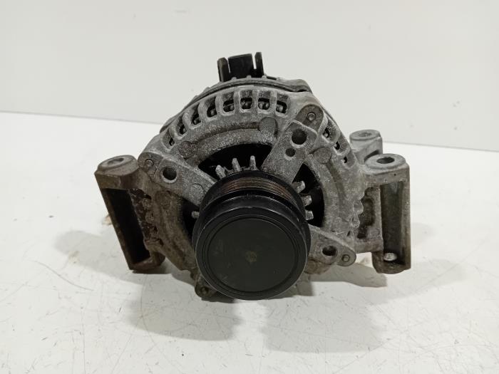 Dynamo van een Opel Insignia 2017