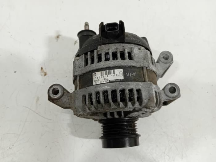 Dynamo van een Opel Insignia 2017