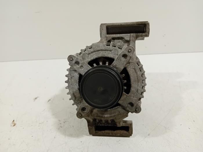 Dynamo van een Opel Insignia 2017