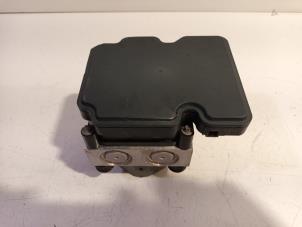 Gebruikte ABS Pomp Smart Fortwo Prijs € 85,00 Margeregeling aangeboden door Van der Ven Autorecycling B.V.