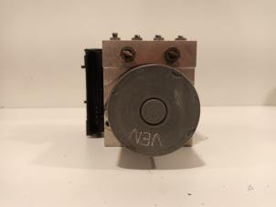 Gebruikte ABS Pomp Mercedes B-Klasse Prijs € 30,00 Margeregeling aangeboden door Van der Ven Autorecycling B.V.