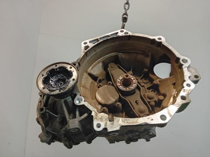 Gebruikte Versnellingsbak Skoda Octavia Prijs € 499,99 Margeregeling aangeboden door Van der Ven Autorecycling B.V.