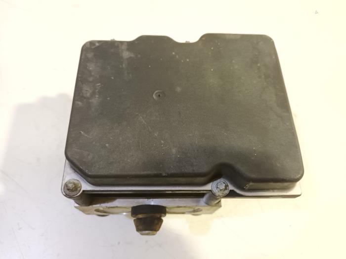 Gebruikte ABS Pomp Alfa Romeo Mito Prijs € 85,00 Margeregeling aangeboden door Van der Ven Autorecycling B.V.