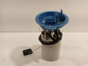 Gebruikte Brandstofpomp Elektrisch Volkswagen E-Golf Prijs € 25,00 Margeregeling aangeboden door Van der Ven Autorecycling B.V.