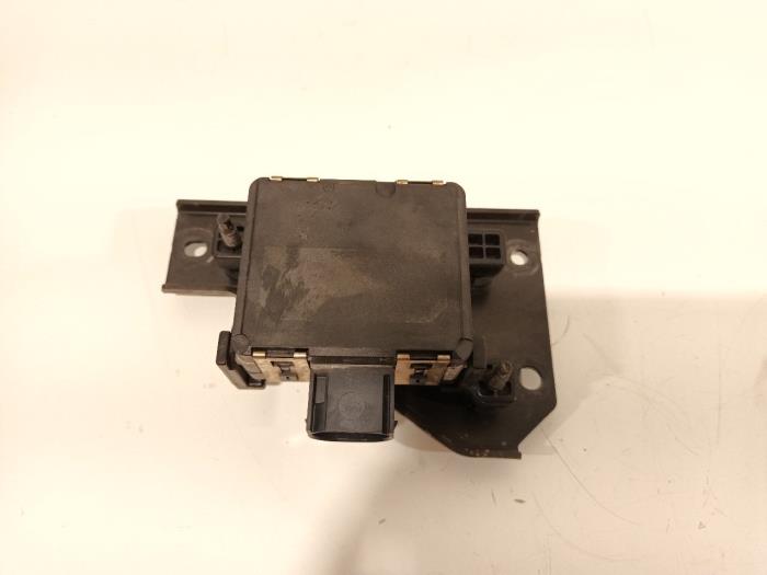 Gebruikte Sensor cruise control Kia Picanto Prijs € 280,00 Margeregeling aangeboden door Van der Ven Autorecycling B.V.